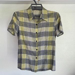 Short sleeved button down